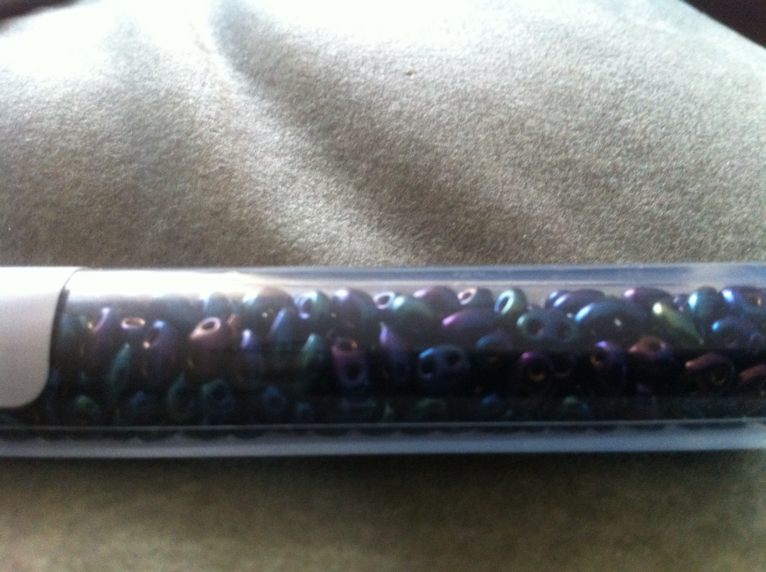 Czech Twin Two-Hole 22g