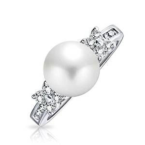 Flower Design Pearl Ring