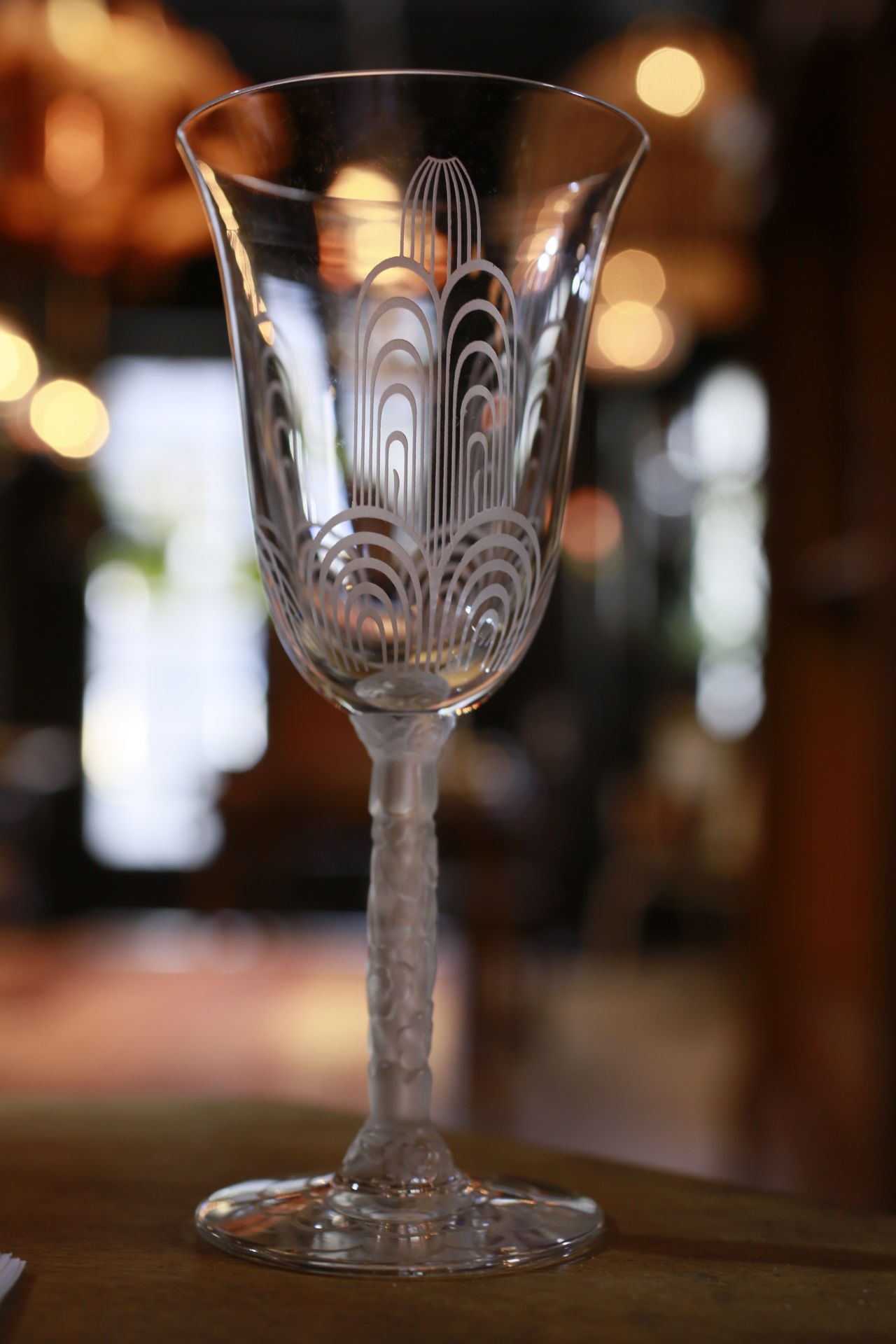 BACCARAT  Jets D'Eau  WINE GLASS   L