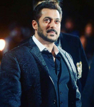 salman khan bodyguard birthday celebrate cake cutting social media video
