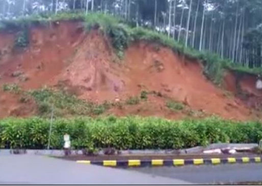 Indonesia landslide video viral with false claim know the truth fake news