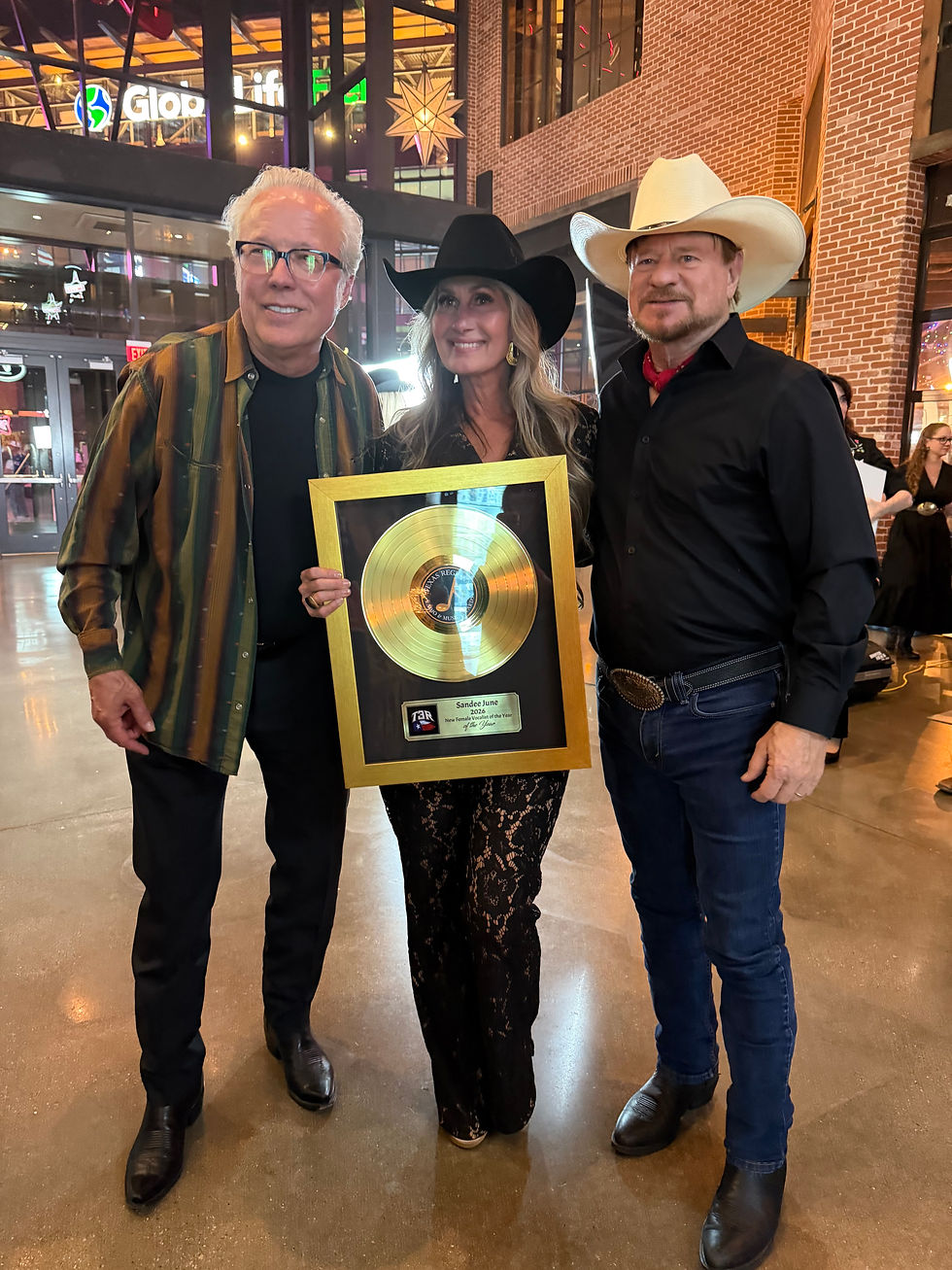 Awards 2 - Sandee with Radney Foster & Paul Overstreet