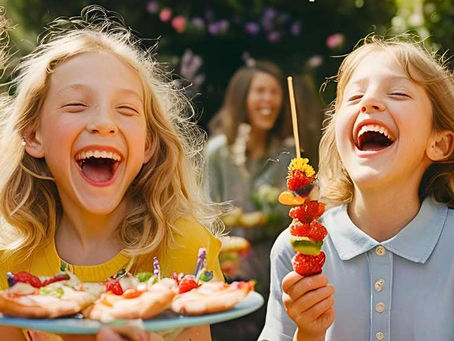 Glada barn på Spy:Co uppdrag med nyttig kalasmat!