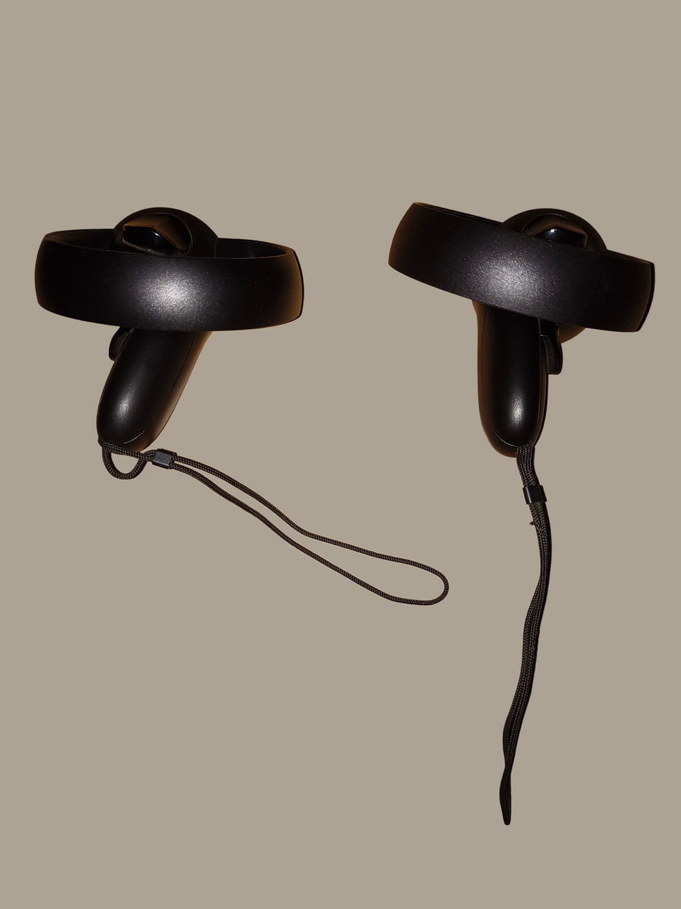 Thumbnail: Oculus Rift CV1 VR Headset Bundle – Complete Set with Controllers & Sensors