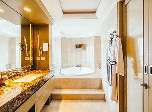 bangkok-thailand-august-12-2016-beautiful-luxury-bathroom.jpg