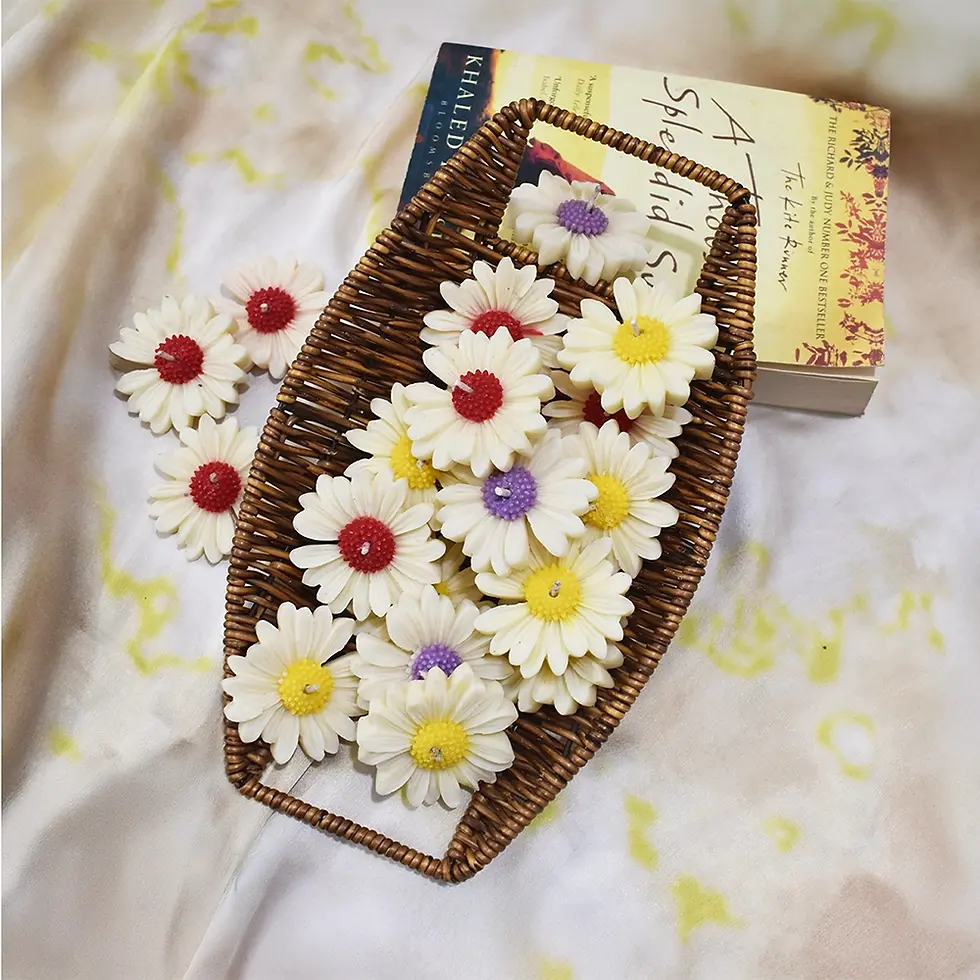Thumbnail: Daisy Flower Candle (Pack of 6)