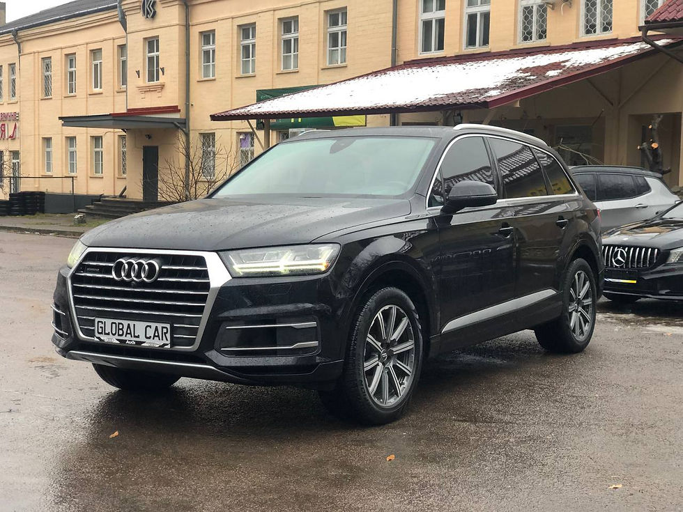 Чорний кросовер AUDI Q7, двигун 3,0л, 2016 р.в.