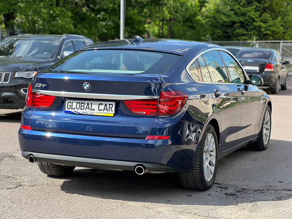 Прев'ю: Автомобіль 2012 BMW 5 Series GT, синій колір