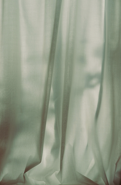 Folds of a curtain | Anxiety can be overcome | Begin therapy at Boundless in New York | 10017 | 10018