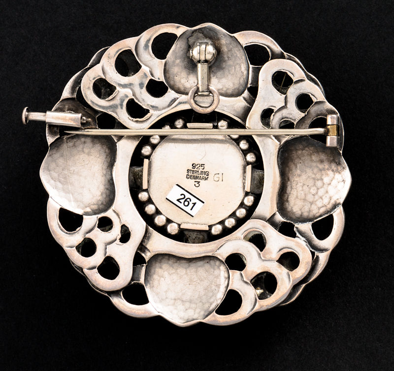 Thumbnail: Silver Brooch
