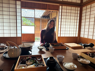 A Cozy Autumn Trip to Gifu