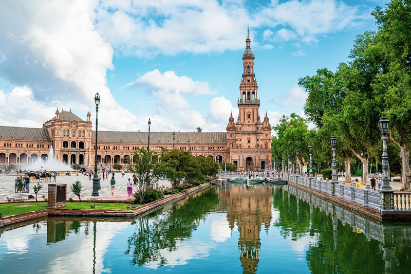 Expat learning Spanish for everyday communication and life in a Spanish-speaking country