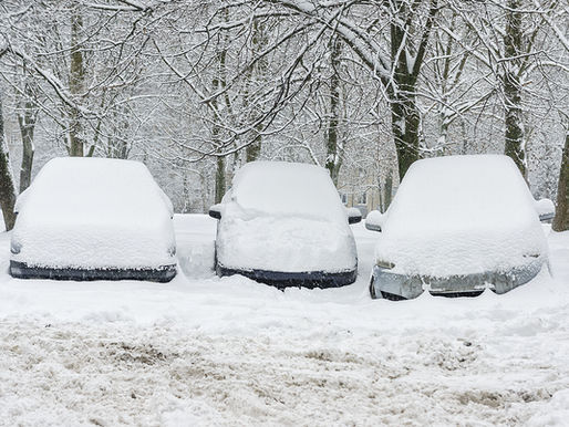 Winter Auto Care Tips: The Best Ways to Remove Ice & Snow from your Windshield