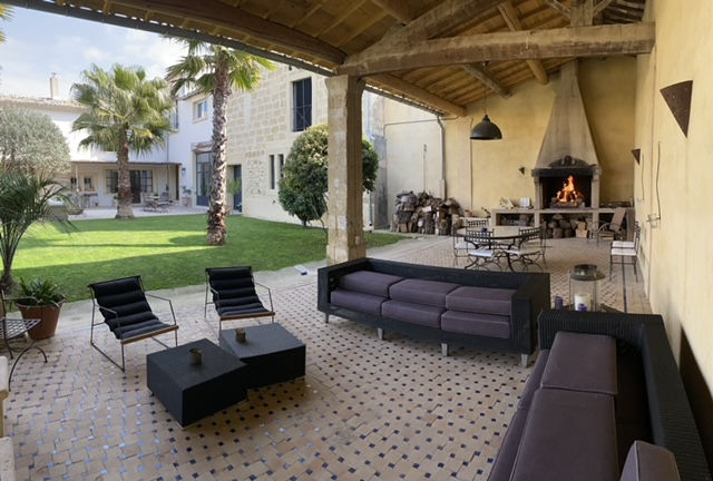 Porche chambre d’hôtes Camarina