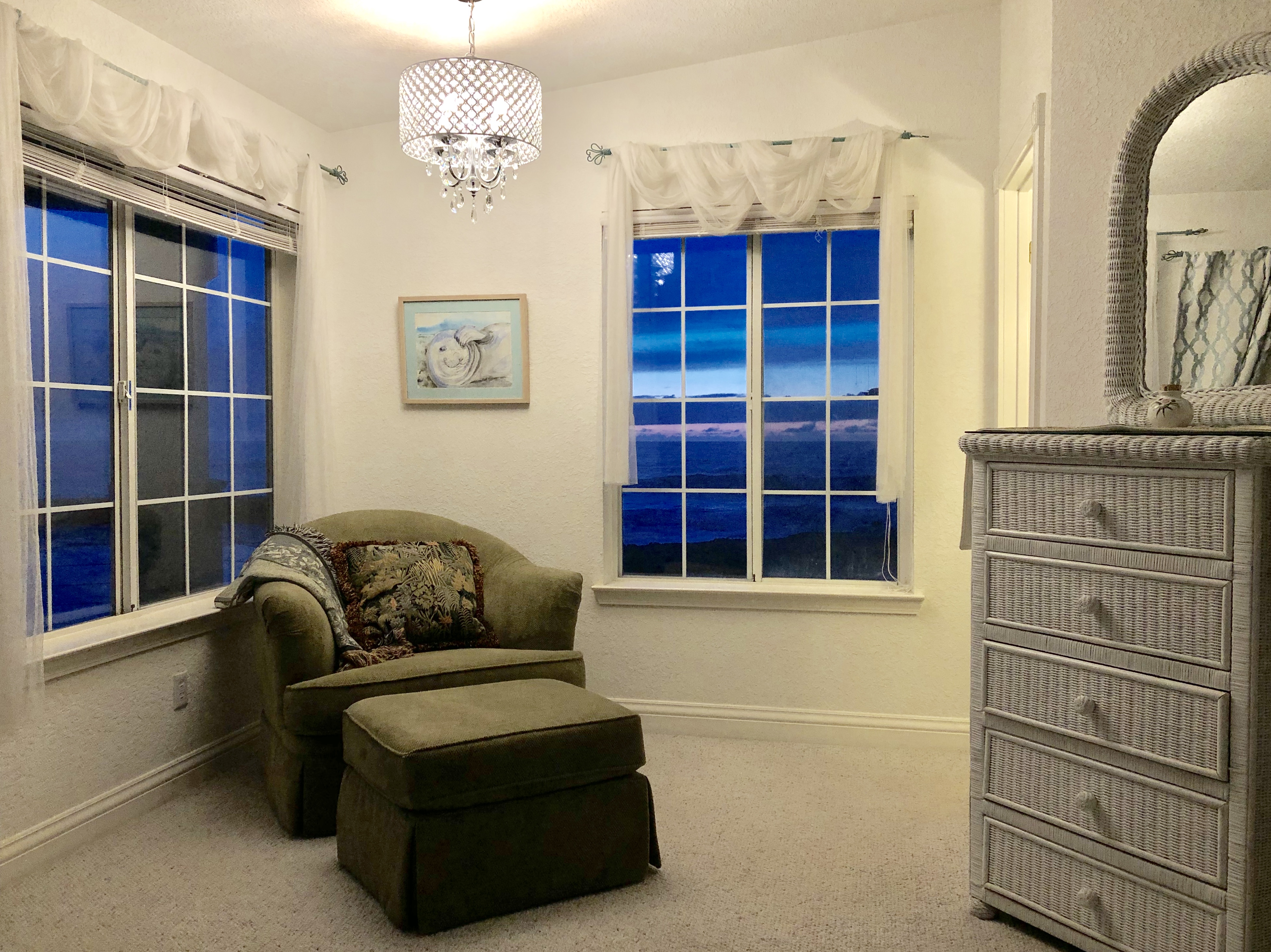 Master Sitting Area