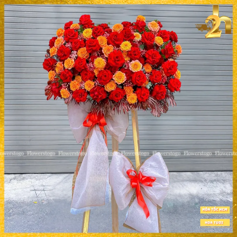Hoa khai trương là món quà chúc phúc cho công việc thuận lợi. Cùng Flowerstogo.vn khám phá 5 mẫu kệ hoa khai trương sang trọng, ý nghĩa.