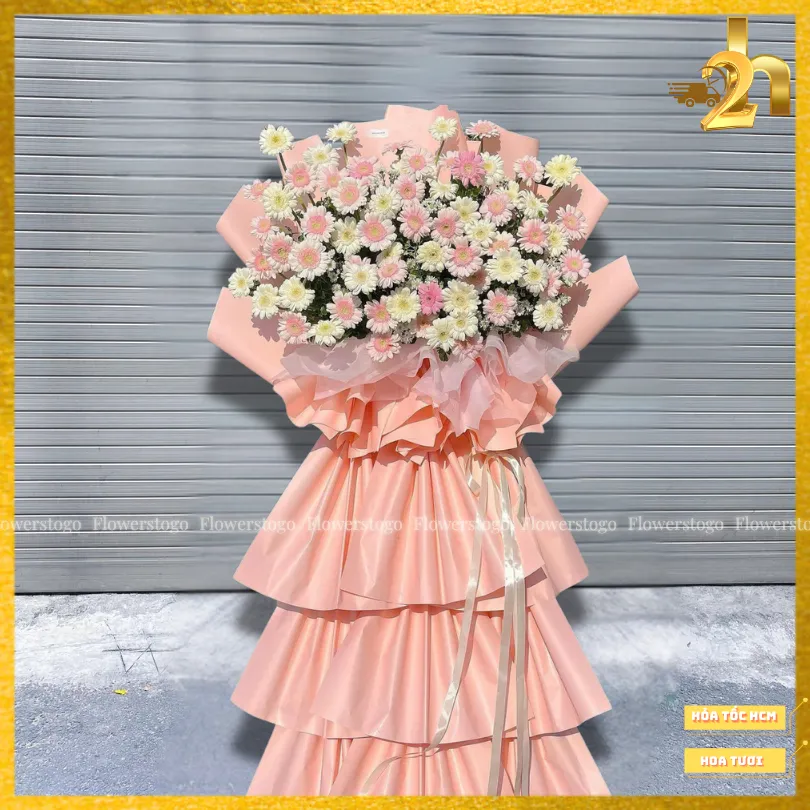 Hoa khai trương là món quà chúc phúc cho công việc thuận lợi. Cùng Flowerstogo.vn khám phá 5 mẫu kệ hoa khai trương sang trọng, ý nghĩa.