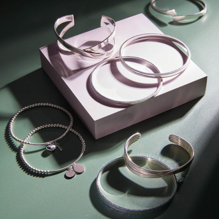 Thumbnail: Silver Beaded Stretch Bracelet with Disc Charms