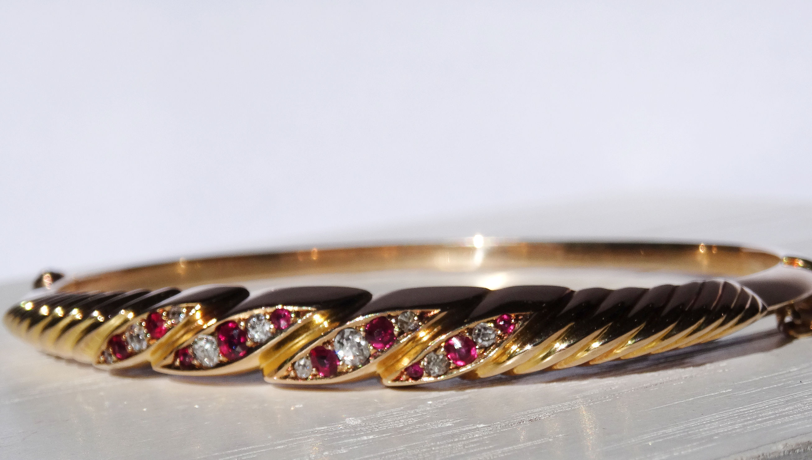 Pre-owned Edwardian 15ct Gold Ruby and Diamond Set Bangle