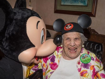 Original Emporium Cast Member Gets Homecoming at Disneyland Resort After More than 20 Years