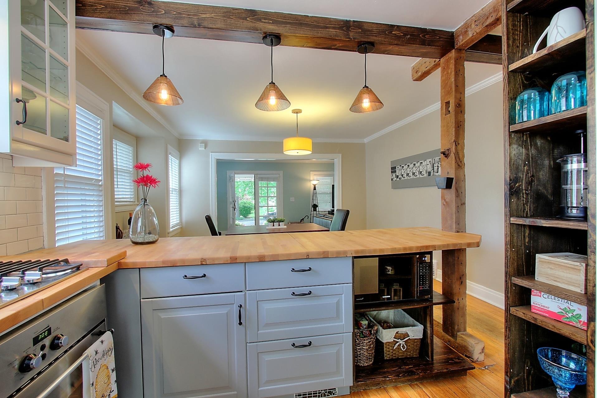 Locust Kitchen