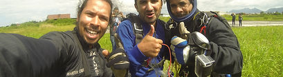 Após o pouso com Comandos e Martin Cruisk
