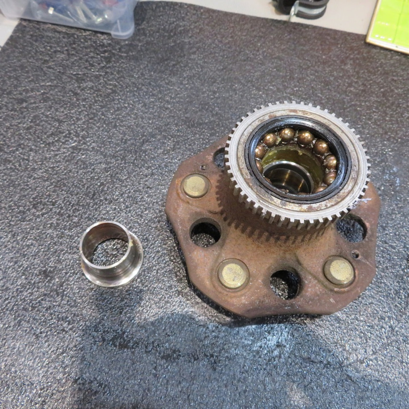 Integra Dc5 Type R rear wheel bearing replacement