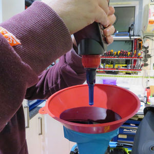 Filling the limited Slip Differential (LSD) with Oil