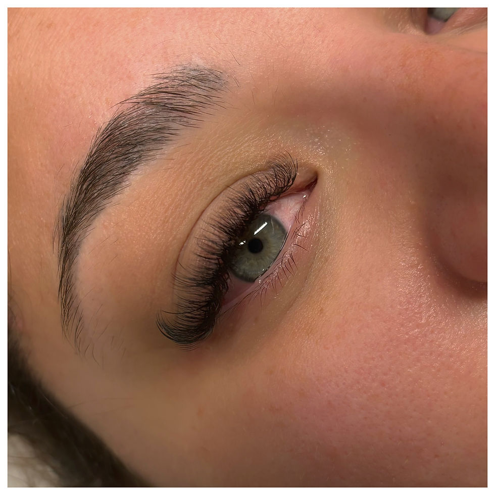 Hybrid Lashes