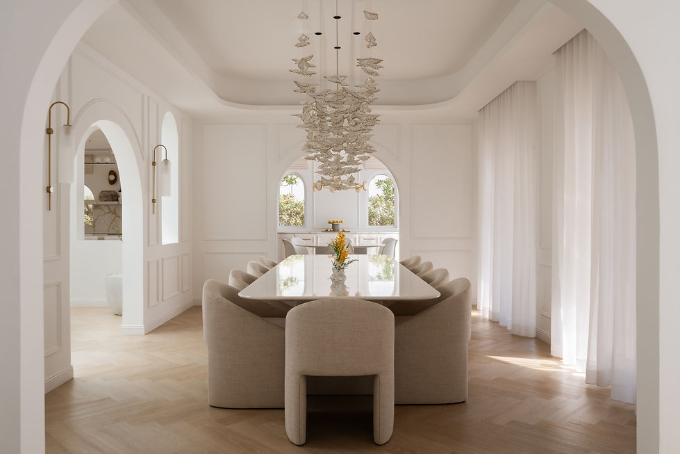 the-white-arcade-dubai-dining-room-01-dora-tokai-designs
