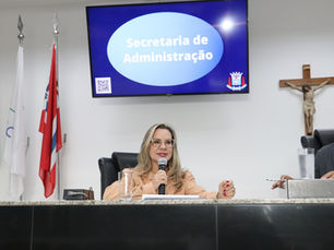 Suzano anuncia concurso público para 41 funções em audiência na Câmara