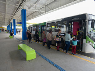 Prefeitura e concessionárias reforçam serviço de ônibus no feriado de Finados