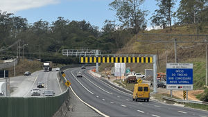 Procon de Mogi notifica concessionária CNL sobre cobrança de pedágio na Mogi-Dutra