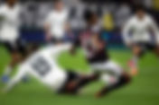 Corinthians improvisa e empata com o Athletico-PR em jogo com drama para Yuri Alberto