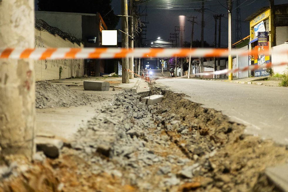 Trecho da Rua Manoel de Abreu, em Ferraz de Vasconcelos (Foto: Vinicius A. Gois / Gazeta Itaquá)