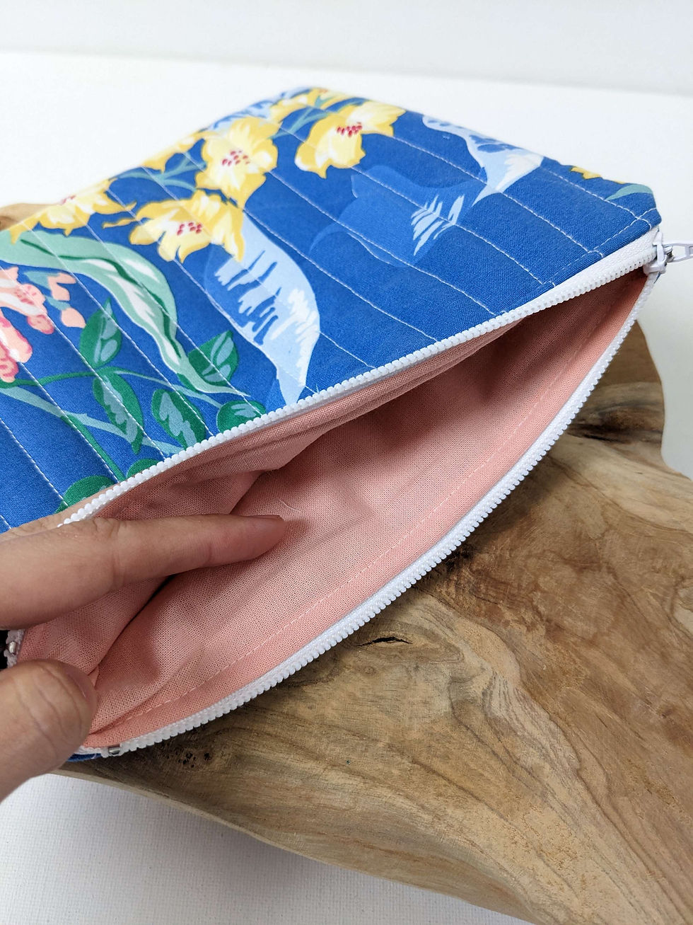 Miniature : Petite trousse matelassée vintage