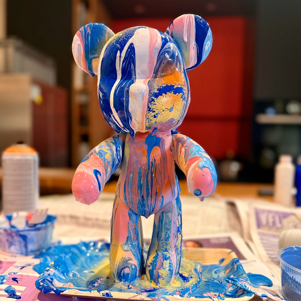 CREATE YOUR WHOBEAR – Premiere im Whobert