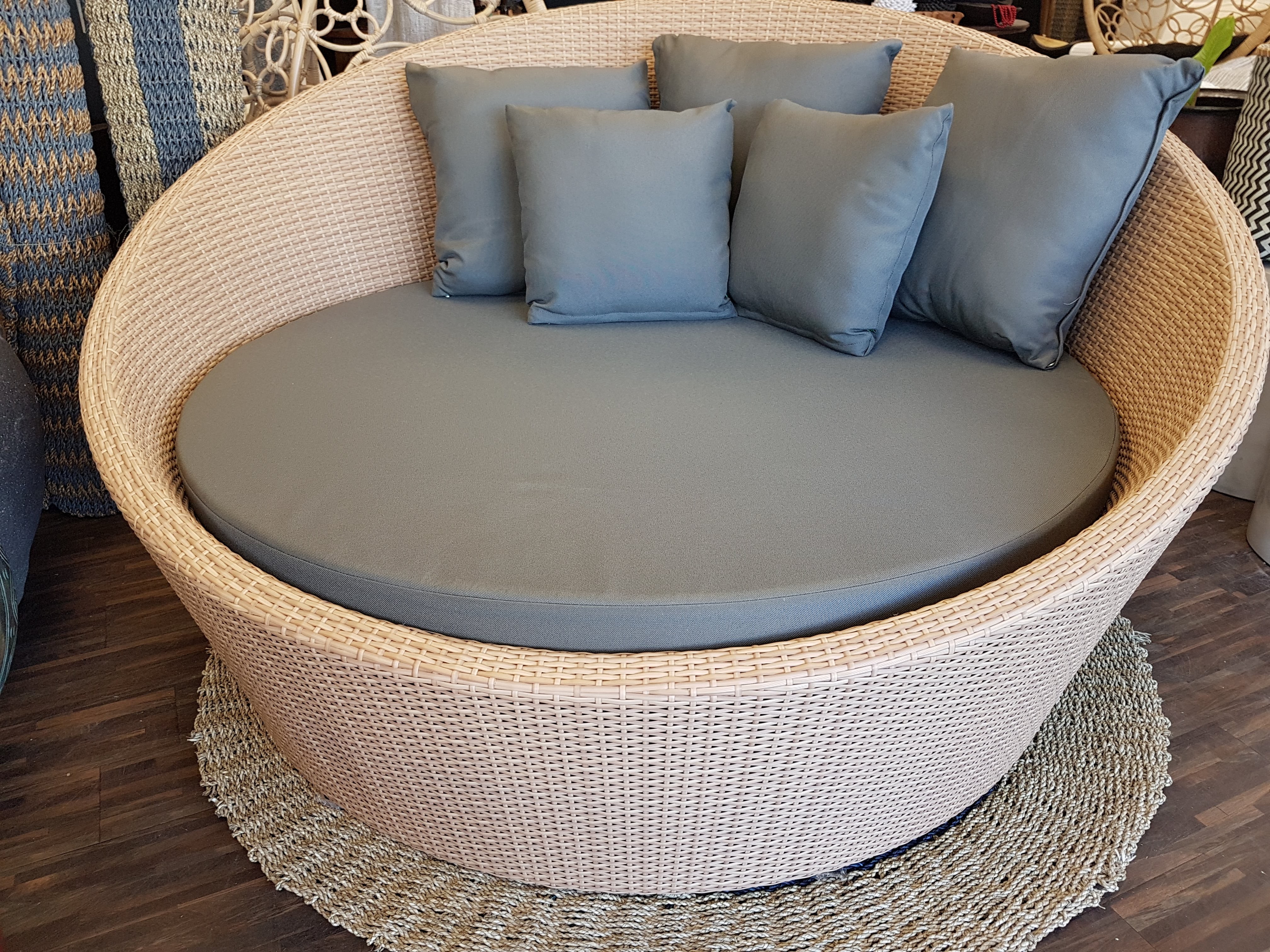 Daybeds Outdoor Seating Groundbreakers Outdoors New Zealand