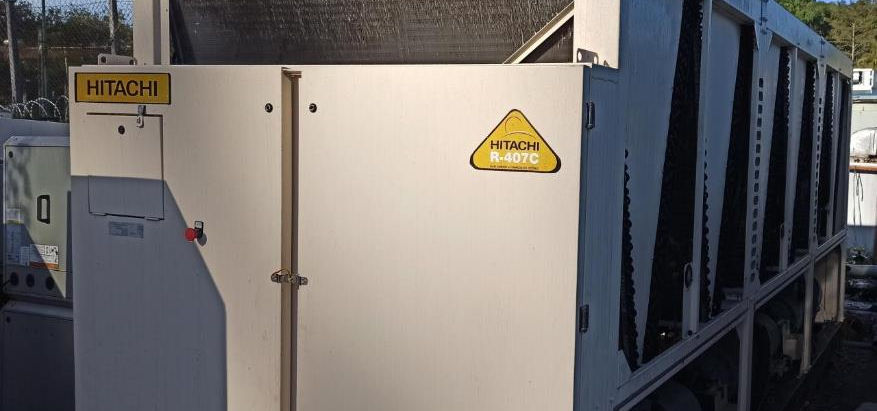 155224-393230-2079676-chiller-hitachi-200tr-440v.jpg