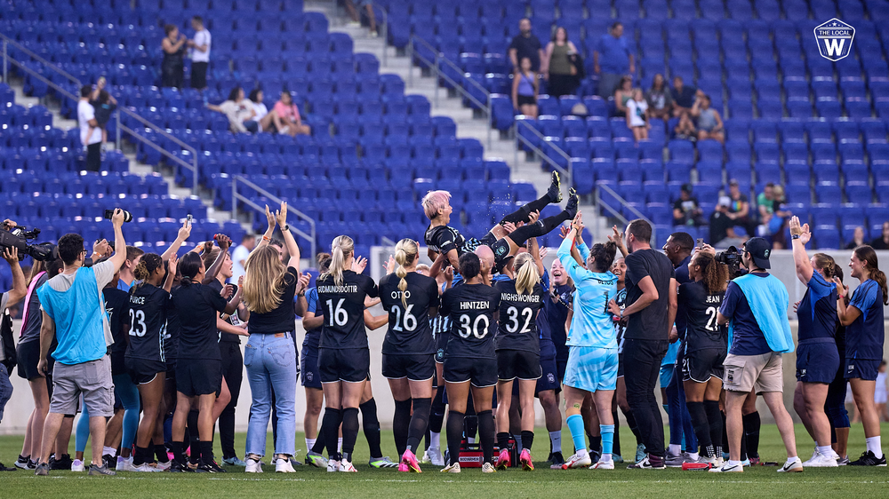 Photo Credit: Joe from the Local W Nahomi Kawasumi being celebrated by her teammates in her send off game with Gotham FC
