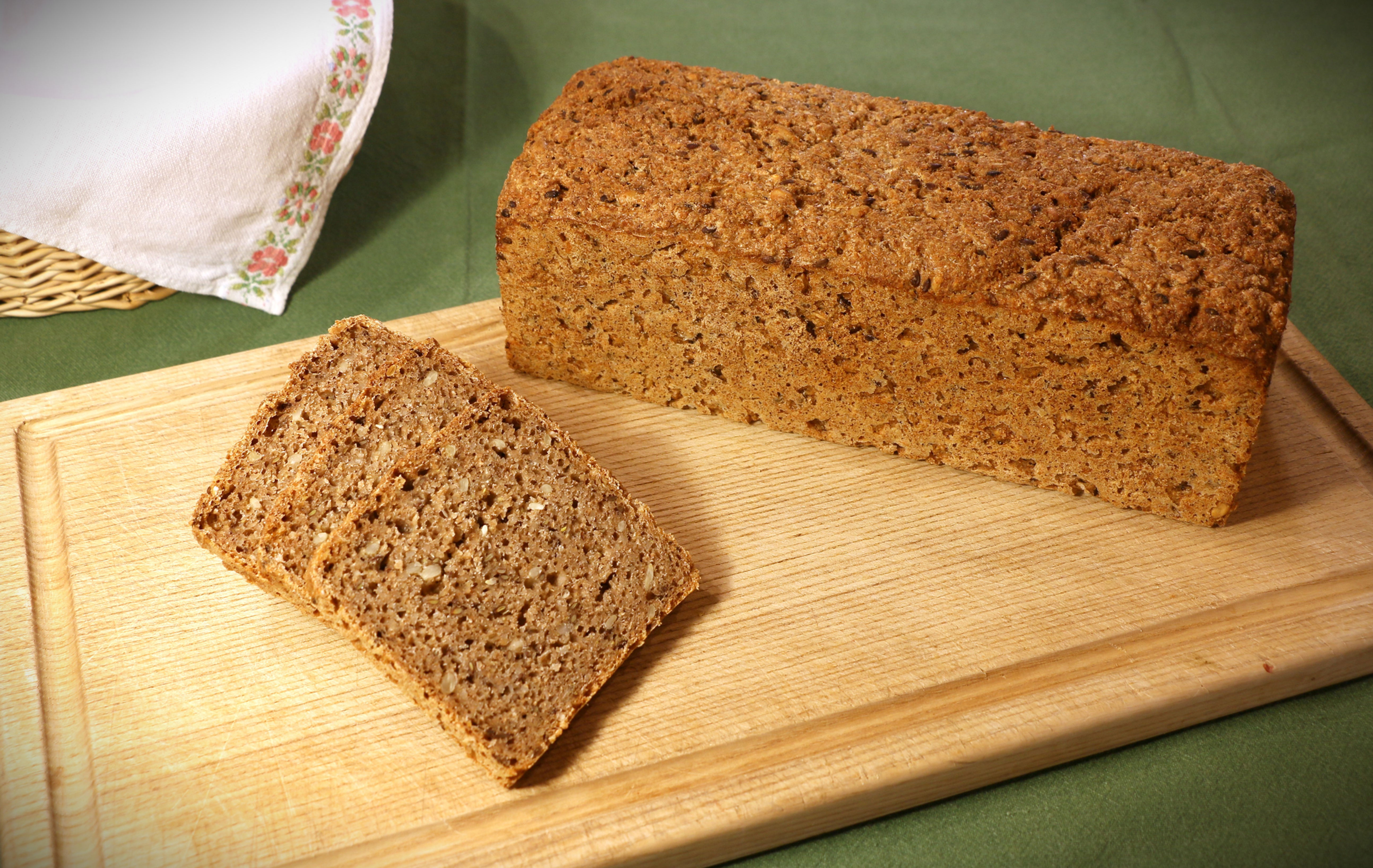 Bio Korn an Korn Dinkelbrot