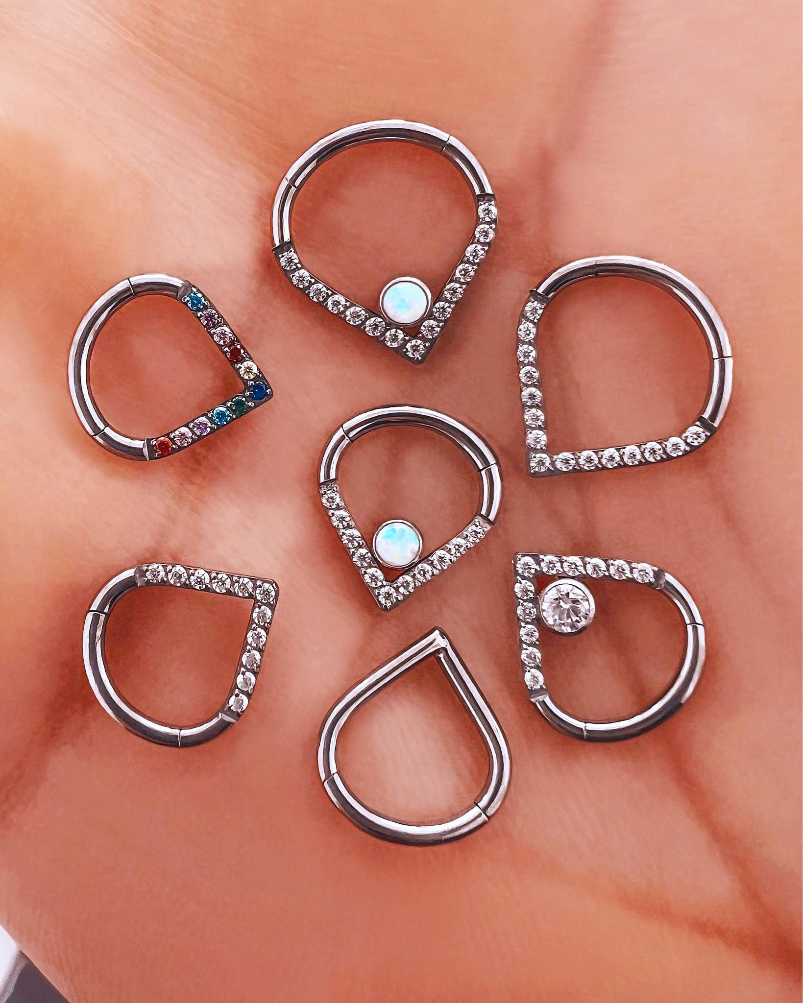 Argollas piercing en punta variadas plateadas de Titanio ASTM F136