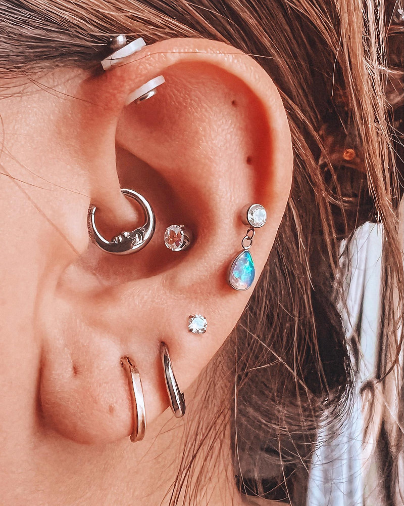 Tema 1: quot Los principios del cuidado de los piercings: consejos para una