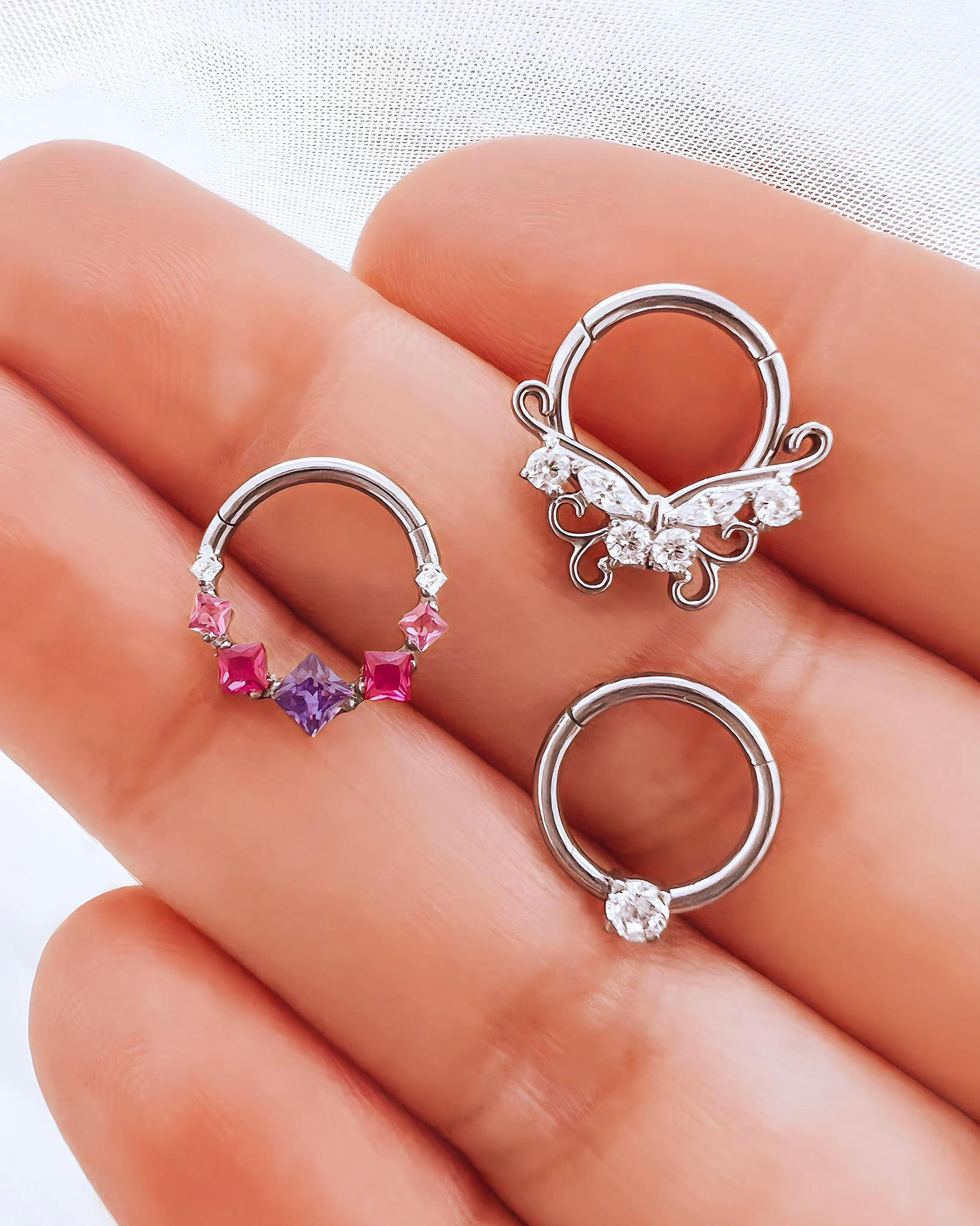 Argollas piercings clicker diseños con circones Titanio ASTM F136