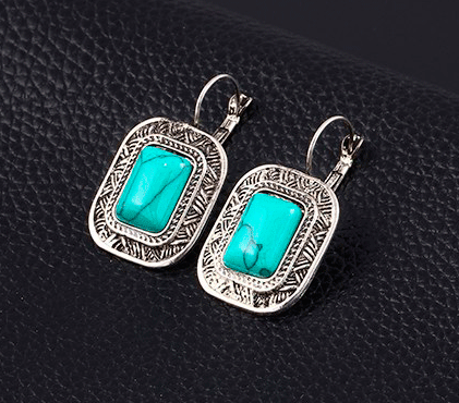 Thumbnail: turquoise retro luxury suite