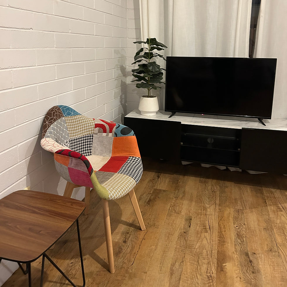 brolgacottage3loungeTVoccassionalchair