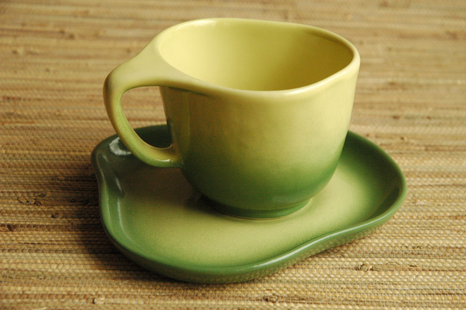 Tamac coffee cup in avocado