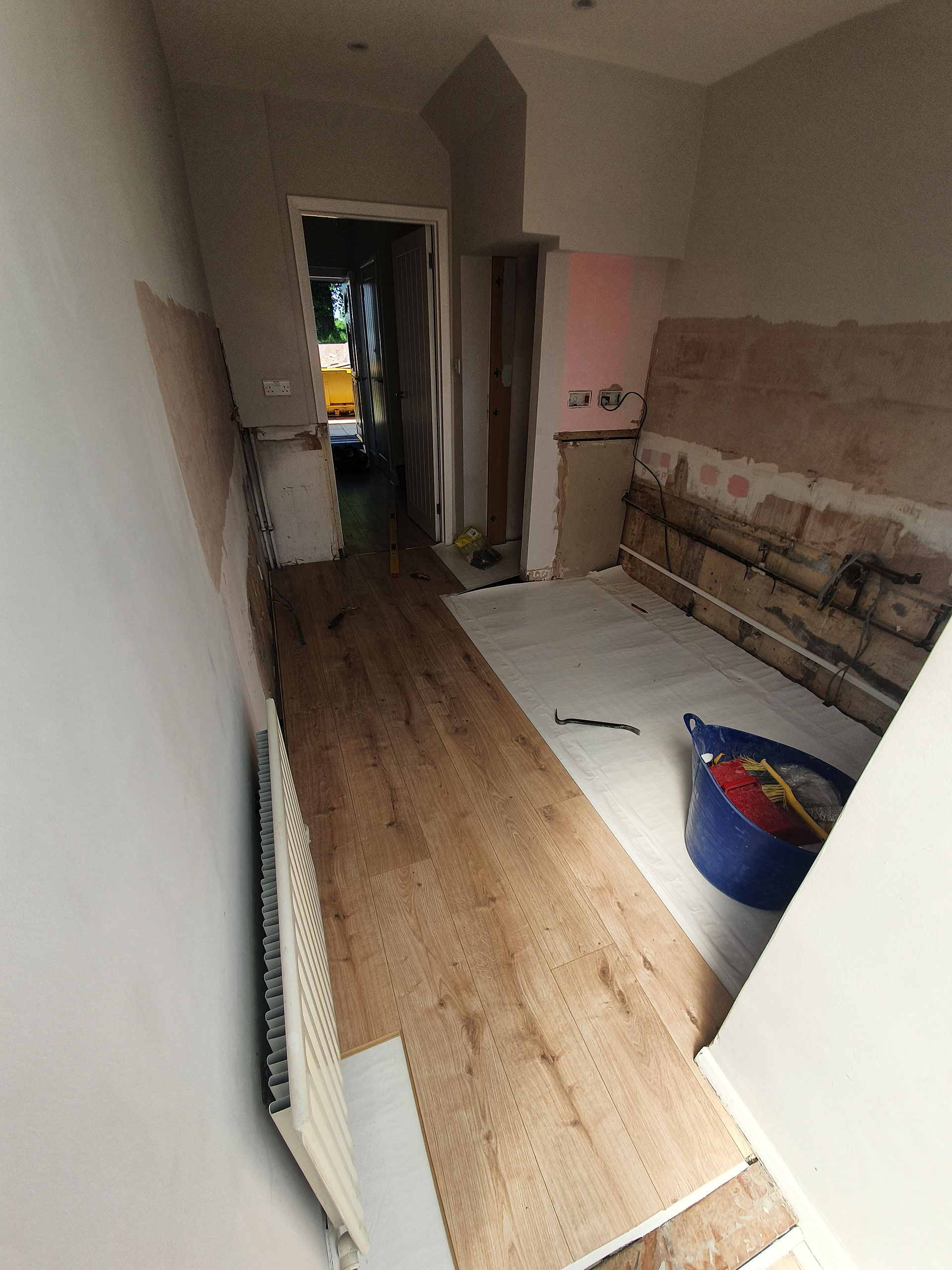 Laminate flooring and underlay