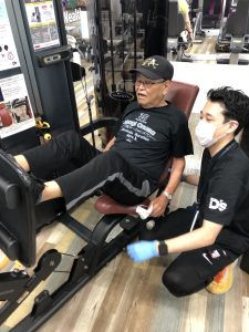 色々なマシンで筋力強化