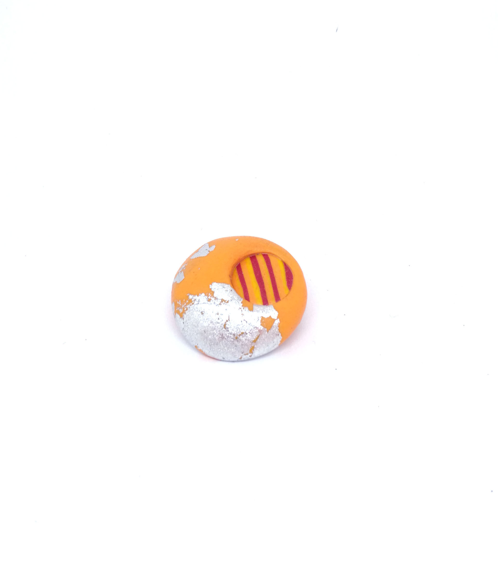 Orange_gestreifte - Brosche mit Blattmetall